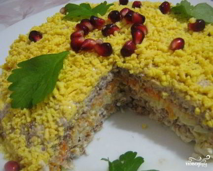 Салат Мимоза с консервой и сыром