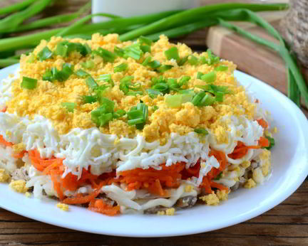 Салат Мимоза со скумбрией