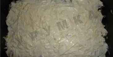 мясо с сыром и майонезом под шубой