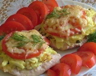 Мясо, запеченное под шубой из кабачков