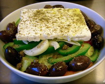 Салат с Фетаксой