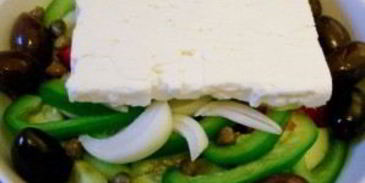 салат с фетаксой