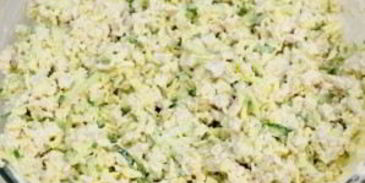 салат с курицей и блинчиками