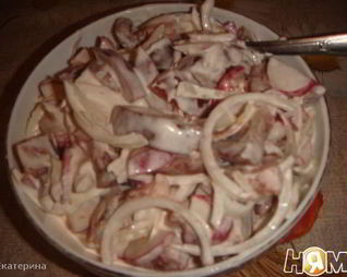 Салат с помидорами и редиской