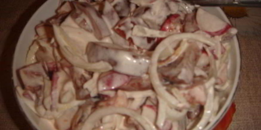 Рецепт салата с помидорами и редиской