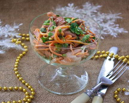 Салат с ветчиной и фасолью