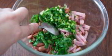 салат с ветчиной и фасолью