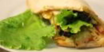 пицца на лаваше по мотивам салата цезарь