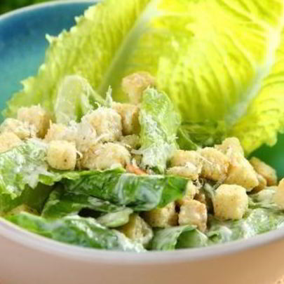 Салат Цезарь классический с курицей