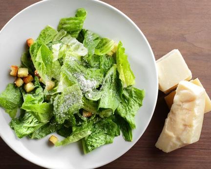 Салат Цезарь с домашним майонезом