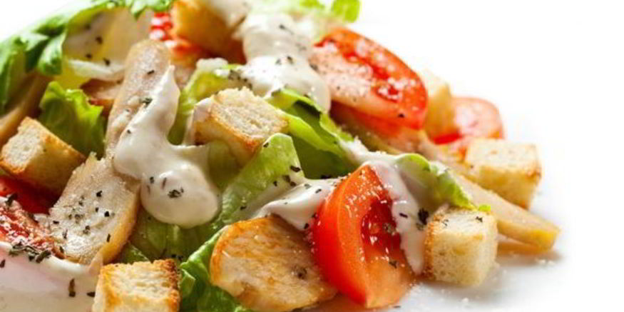 Рецепт салата цезарь с креветками