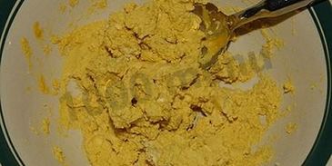 салат цезарь с курицей и домашними сухариками