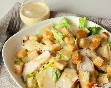 Салат Цезарь с курицей с майонезом