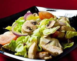 Салат Цезарь с портобелло