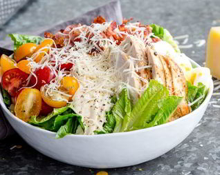 Салат Цезарь традиционный