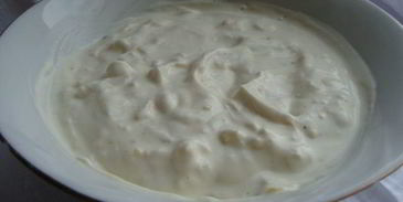 цезарь по-домашнему с пекинской капустой и куриной грудкой