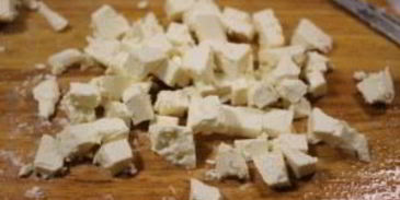 цезарь с курицей и сухариками