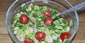 цезарь с пекинской капустой