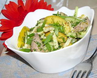 Салатик Летний с абрикосами и куриной печенью