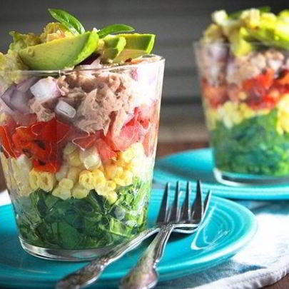 Слоеный салат с тунцом