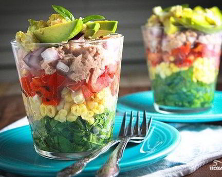 Слоеный салат с тунцом