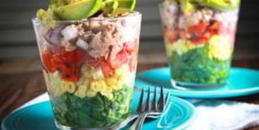 слоеный салат с тунцом