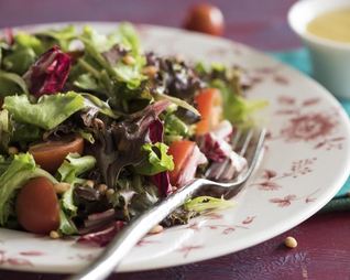 Французский салат с горчичной заправкой винегрет