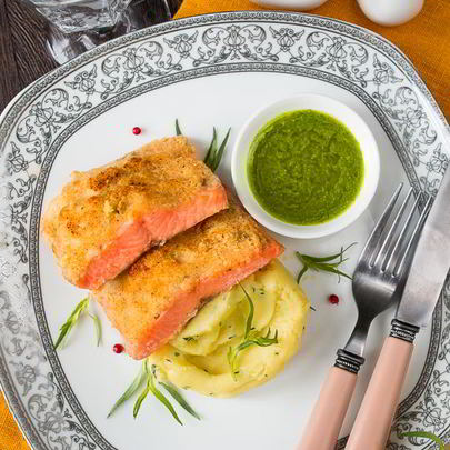 Лосось с хрустящей корочкой и эстрагоновым винегретом