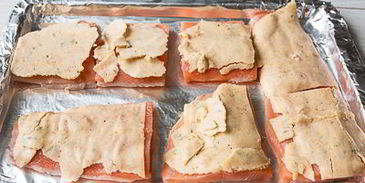 лосось с хрустящей корочкой и эстрагоновым винегретом