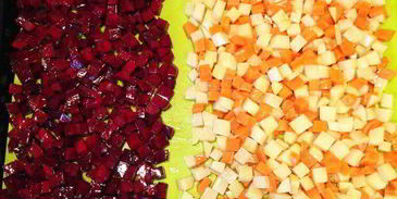 винегрет из запеченных овощей с копченой курицей