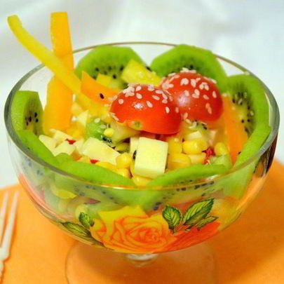 Яркий салат с киви