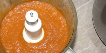 пряный кетчуп с яблоками и карри