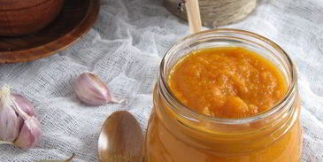 пряный кетчуп с яблоками и карри