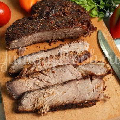 Пастрома из говядины в маринаде