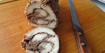 пастрома из куриной грудки в винном маринаде