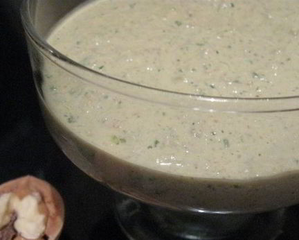 Ореховый соус японский