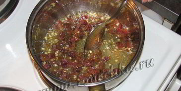 пикантный томатный соус