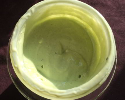 Салатная заправка из авокадо с тархуном