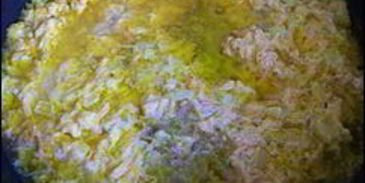 сметанный соус с морковкой и луком