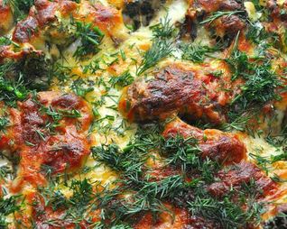 Куриные полпетты под сальсой и бешамель