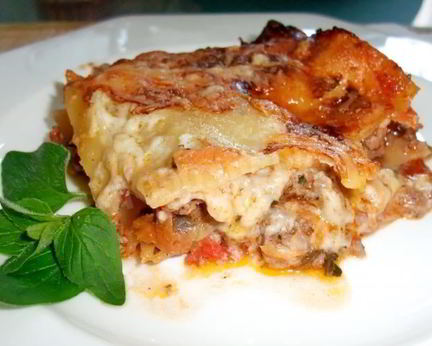 Лазанья с фаршем бешамель домашняя в духовке