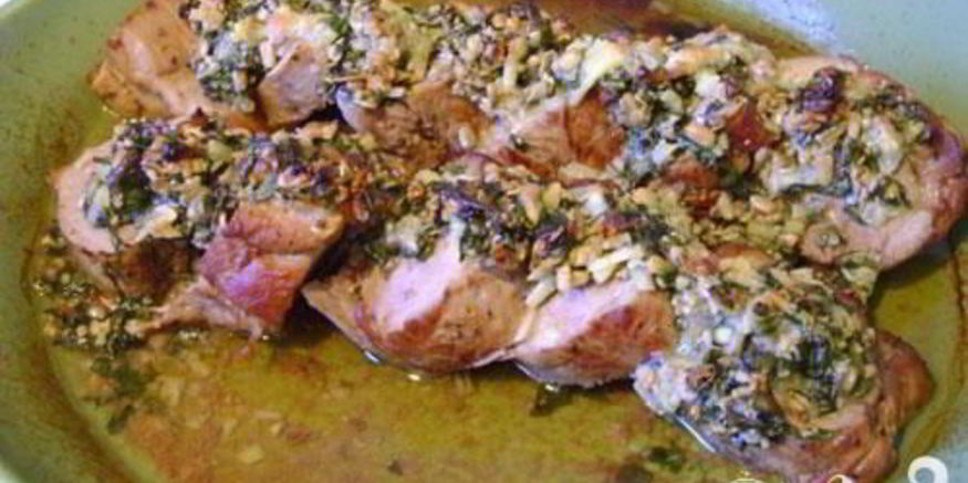 Рецепт филе свинины с соусом песто из семечек