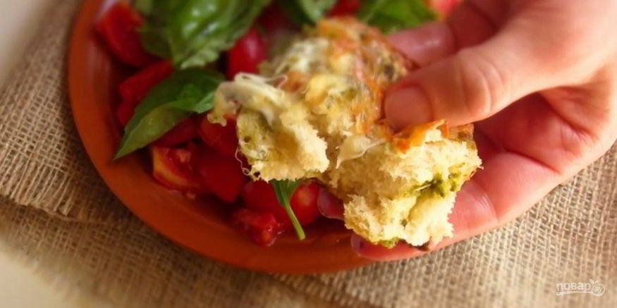 Рецепт фокаччи с соусом песто