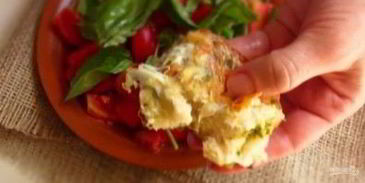 фокачча с соусом песто