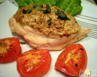 Куриное филе с соусом песто