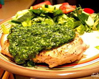 Курица с соусом песто
