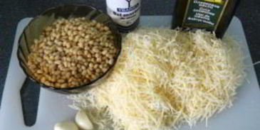 макароны с соусом песто