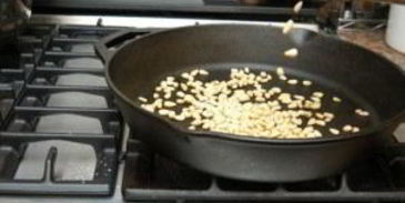 песто на сковороде