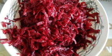 сибас, запеченый с соусом песто