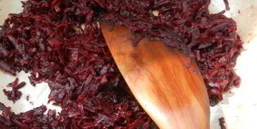 сибас, запеченый с соусом песто